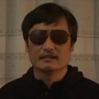 China Chen Guangcheng arrives in New York